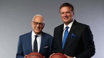SPRINGFIELD, MA - SEPTEMBER 08: Naismith Memorial Basketball Hall of Famer Larry Brown (L) poses with Class of 2017 enshrinee Bill Self at the Naismith Memorial Basketball Hall of Fame on September 8, 2017 in Springfield, Massachusetts. (Photo by Maddie Meyer/Getty Images)