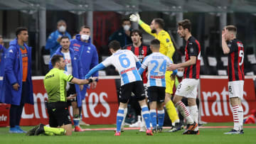 L'arbitro Pasqua in Milan-Napoli
