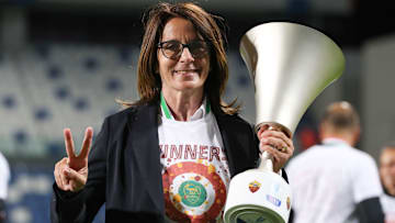 Betty Bavagnoli con la Coppa Italia femminile 