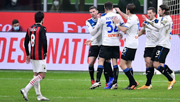 L'Atalanta esulta dopo un gol a San Siro