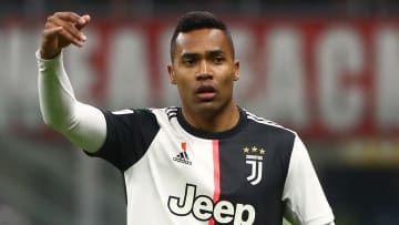 AC Milan v Juventus - Coppa Italia: Semi Final