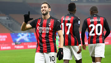 Hakan Calhanoglu termina contrato con el Milán y no ha llegado a un acuerdo para renovar