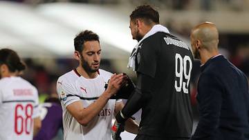 Calhanoglu e Donnarumma Calhanoglu e Donnarumma