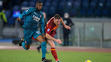Tomori in azione contro Veretout