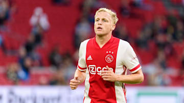 Donny van de Beek is expected to join Manchester United imminently 