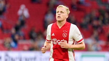 Courtisé par toute l'Europe, Donny Van De Beek pourrait finalement atterrir en Angleterre 