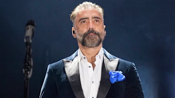 Alejandro Fernandez dedica emotivo mensaje a Vicente Fernández