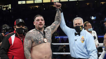 Andy Ruiz Jr. se impuso por decisión unánime a Chris Arreola