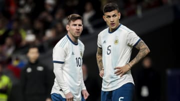 Lionel Messi et Leandro Paredes. 