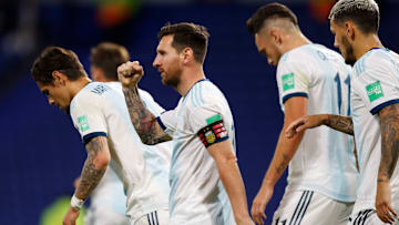 Antes de ejecutar el penal, Lucas Ocampos quiso hacerse cargo de la pena máxima.
