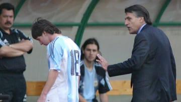Lionel Messi tras la expulsión en su debut