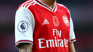 Le nouveau maillot domicile d'Arsenal a fuité sur les réseaux.