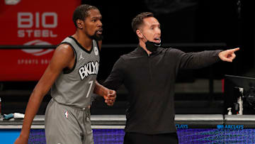 Steve Nash no ha podido contar con Nash en los últimos tres partidos