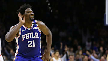 Joel Embiid tuvo una histórica actuación contra los Hawks
