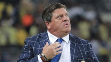 El entrenador del América Miguel Herrera.