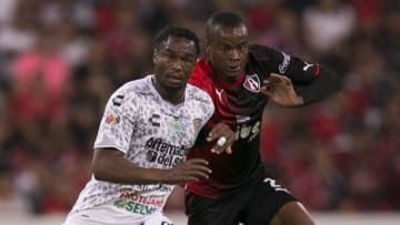 Luis Leal llegaría a Xolos, pero ya tuvo experiencia con Jaguares.