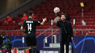 Simeone dirigió al Atlético a su primera victoria de la temporada en Champions LEague