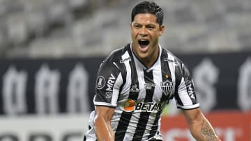 Hulk saiu do banco, marcou duas vezes e garantiu vitória do Atlético-MG sobre o América de Cali na Libertadores. 