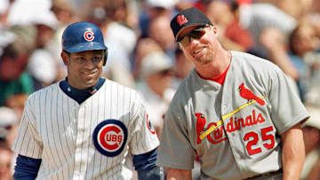 La batalla de Sosa y McGwire le dio vida al béisbol 