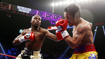 Manny Pacquiao y Floyd Mayweather siguen peleando, pero fuera del ring