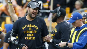 Steelers QB Ben Roethlisberger and HC Mike Tomlin on the sidelines