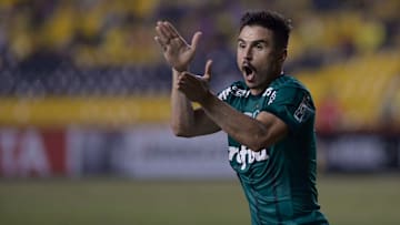 Willian é um dos principais alvos do Fluminense