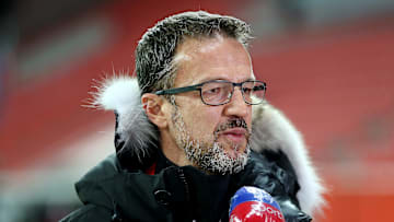 Fredi Bobic vermied ein klares Bekenntnis zur Eintracht