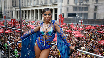 Anitta es una cantante, compositora, presentadora y actriz brasileña de 27 años