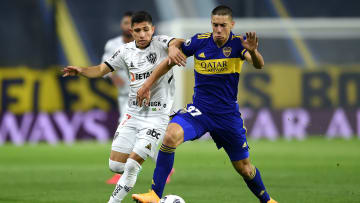 Atlético fez jogo burocrático contra o Boca, na Bombonera