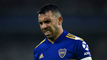 Boca Juniors y el dolor de Carlos Tevez en un partido por Superliga.