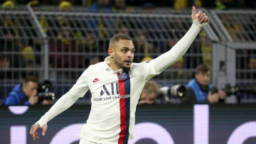 Layvin Kurzawa a finalement prolongé avec le PSG jusqu'en 2024