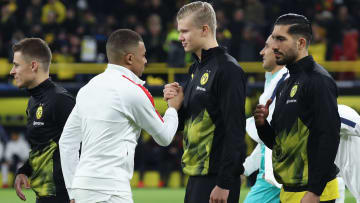 Borussia Dortmund v Paris Saint-Germain - UEFA Champions League Round of 16: First Leg