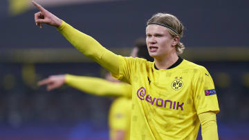 Borussia Dortmund v Sevilla FC  - UEFA Champions League Round Of 16 Leg Two