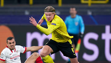 Borussia Dortmund v Sevilla FC  - UEFA Champions League Round Of 16 Leg Two