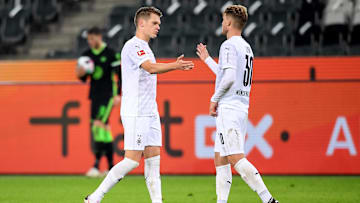 Die Verträge von Matthias Ginter und Nico Elvedi laufen 2022 aus.