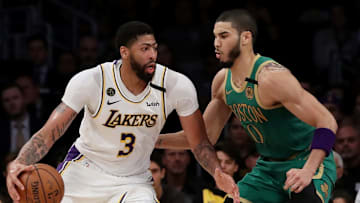 El padre de Anthony Davis dice que no ve a su hijo jugando con Boston