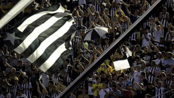 Durcésio Mello divulga carta aberta para os torcedores do Botafogo: ‘Estamos insatisfeitos’. 