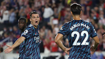 Granit Xhaka, Pablo Marí Granit Xhaka, Pablo Marí