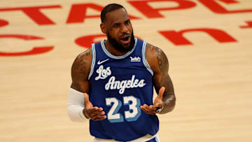 Los Lakers tendrán que recomponer el camino pese a la lesión de Davis