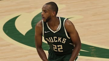 Khris Middleton fue el héroe de los Milwaukee Bucks