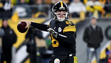 Devlin Hodges is still the man in Pittsburgh