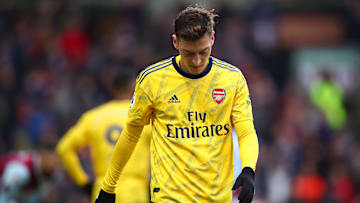 Burnley FC v Arsenal FC - Premier League