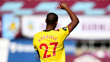 Kabasele juste avant le coup d'envoi du match de Watford contre Burnley 