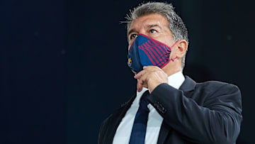 Presidente Joan Laporta aguarda parecer de dirigentes