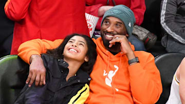 Kobe Bryant y su hija Gigi fallecieron en un accidente aéreo en enero de 2020