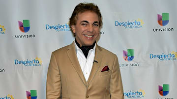 Cristian Castro apuesta al amor junto a su novia Maite