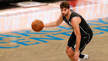 Joe Harris tendrán la oportunidad de jugar más minutos ante las ausencia de las estrellas de los Nets