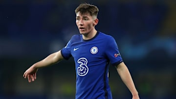 Billy Gilmour bleibt Chelsea treu