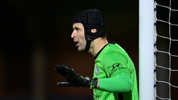 Conseiller technique et de la performance à Chelsea depuis sa retraite à l’été 2019, Cech a renfilé les gants lundi dernier