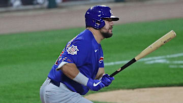 Kyle Schwarber es un pelotero de poder que puede conseguir un buen contrato en la agencia libre de la MLB